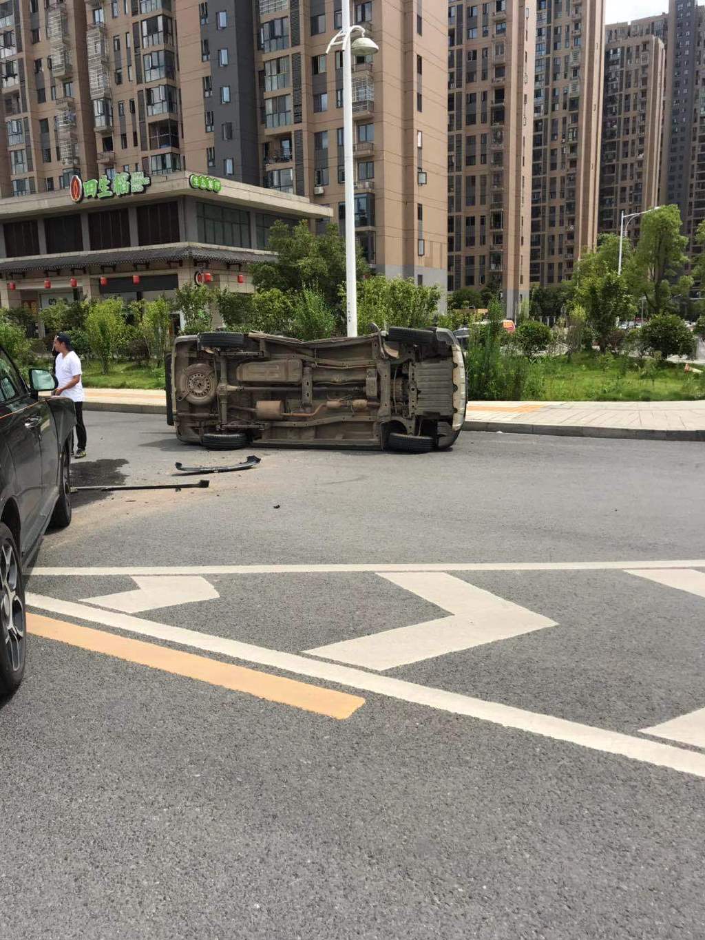 1593939668510221.jpg 8280e653gy1ggg4yrhk93j20u01400z0.jpg