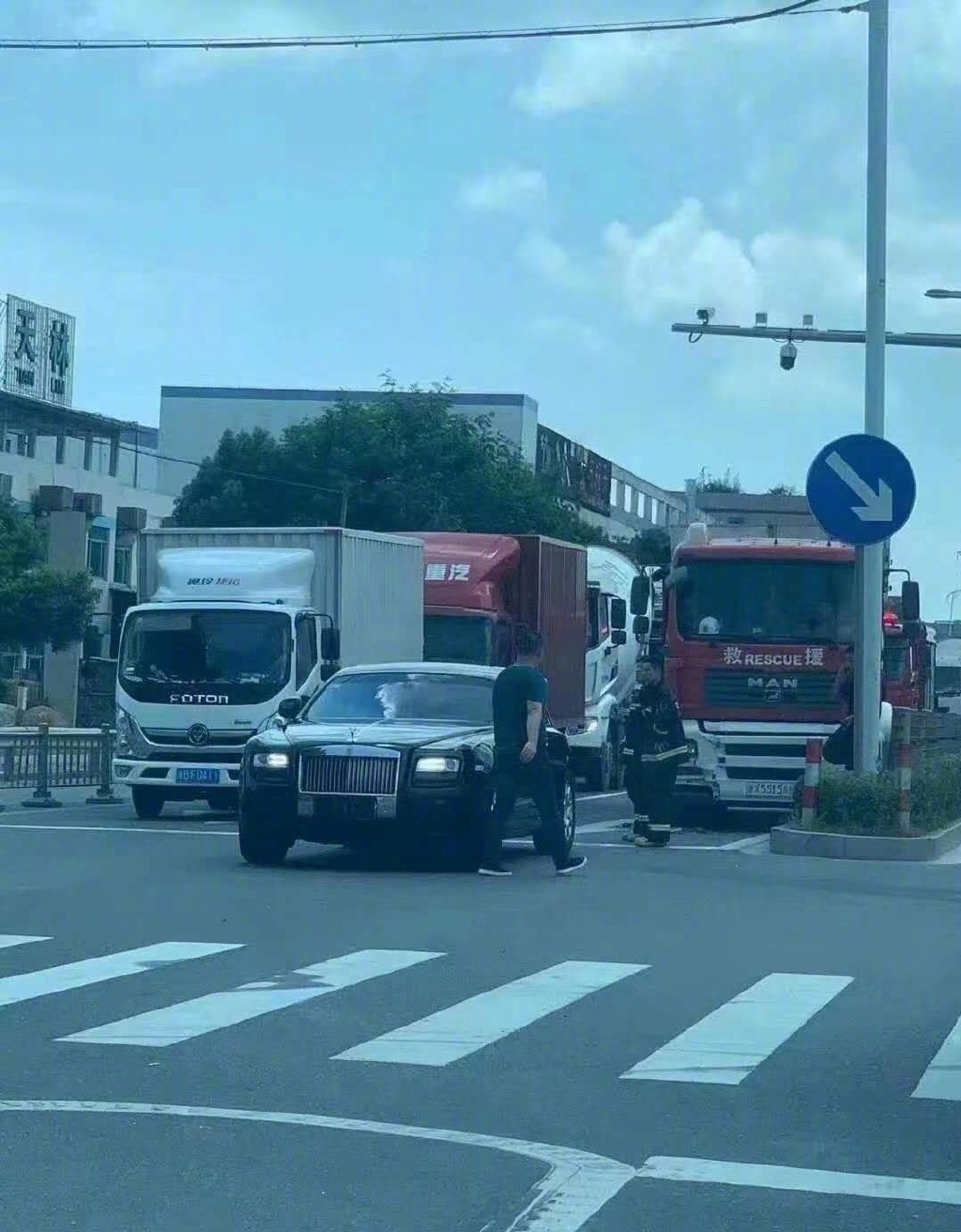 1598149906256603.jpg 6853040fly1ghzd0jryenj20u012gjvg.jpg