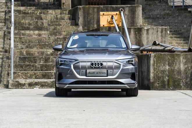 奥迪e-tron/Q2L e-tron正式上市 售69.28万起/22.68万起