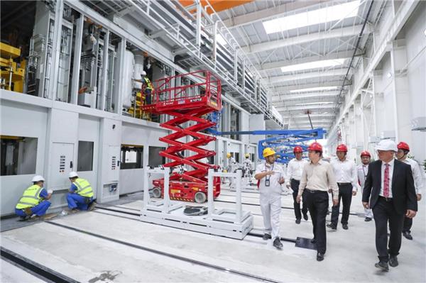 è®¸å®¶å°è§å¯æå¤§æ±½è½¦åºå° æªæ¥äº§è½æ¯åéä¸å°